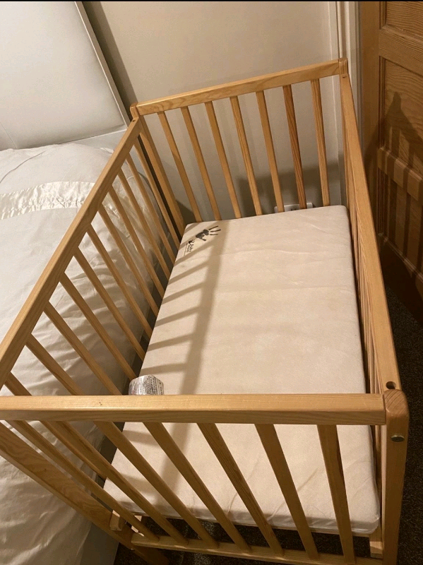 gumtree baby cot